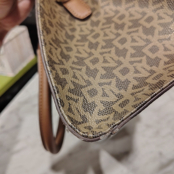 DKNY Monogram Purse - Picture 5 of 8